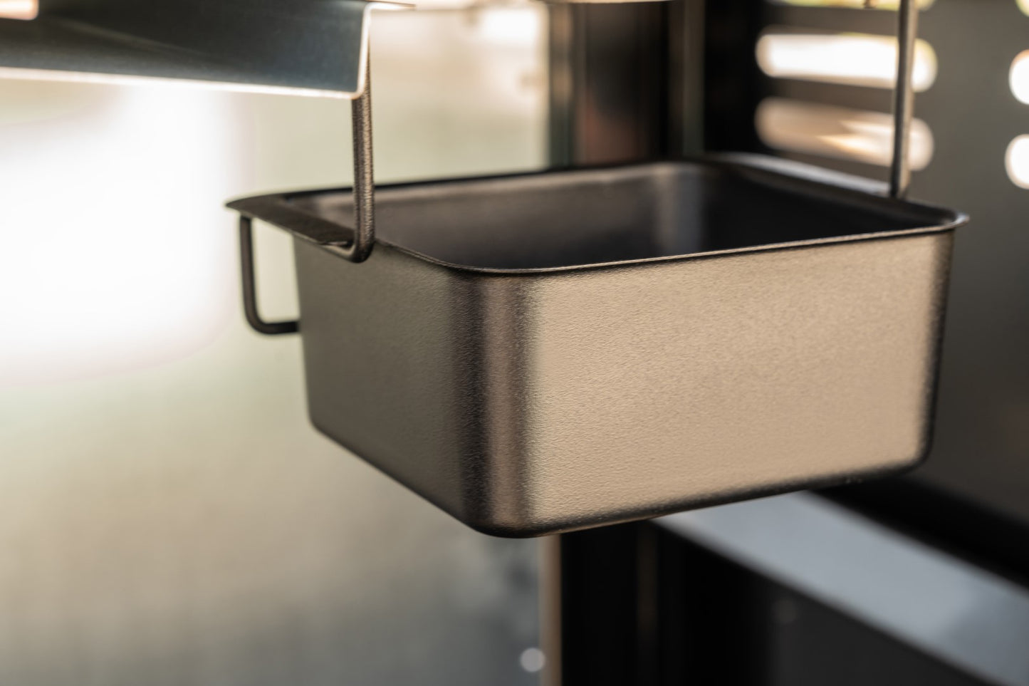 Nexgrill Gourmet Pro 4-Brenner Gasgrill mit Seitenkochfeld & Plancha (Griddle-Max System) – Edelstahl Gasgrill mit porzellanbeschichteten Gusseisenrosten, Ideal für Garten, Balkon & BBQ-Events